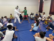 Galerie photo Pratique de judo par les classes élémentaires